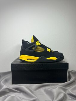 Air Jordan 4 Thunder - 3