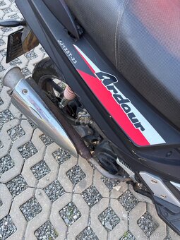 Skútr 125ccm Maxon - 3