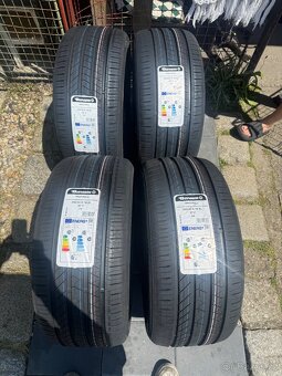 Zdravím prodám gumy 245/40 r18 - 3