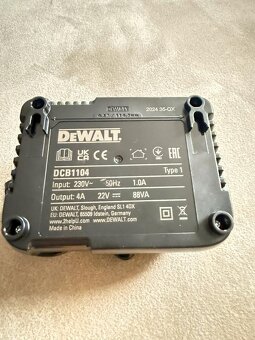 Nová sada nabíječky DeWALT DCB 1102E2+ 2x DCB 518 - 3