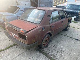 Skoda 120 - 3