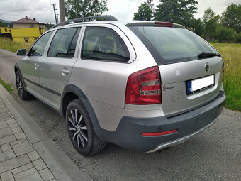 Škoda Octavia 2 Scout 2.0 tdi - 3