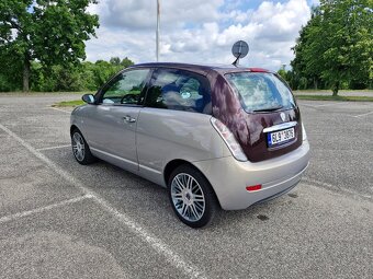 Lancia Ypsilon 1.4 16V Platino Bicolor - 3