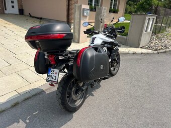 Triumph Tiger 800 - 3