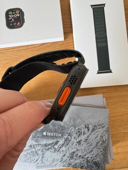 Apple Watch Ultra 2 49mm Černý titan - 3
