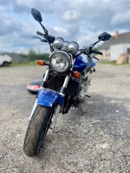 Honda Hornet 900 - 3