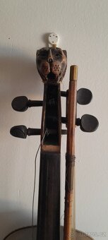 Housle historické - 3