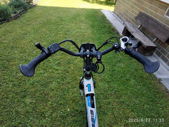 Pěkné městské elektrokolo Crussis e-City 1.13 - 3