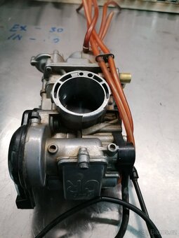 Keihin FCR 41, karburátor - 3