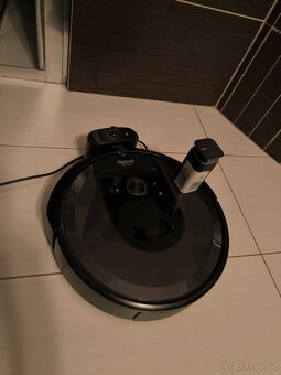 Robotický vysavač Roomba i7 - 3