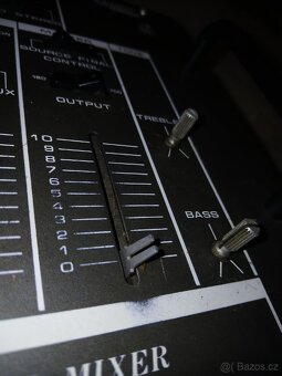 Soundcraft DJ pult stereo mixér - 3