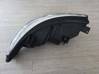 Přední levé LED světlo Ford Explorer - 3