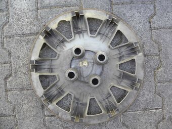 Poklice na kola 15 KIA - 4 ks - 3
