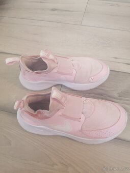 Dívčí tenisky Nike - 3