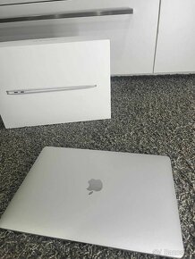 MacBook Air 13 Silver 256 gb - 3
