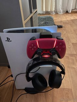 Dokovací stanice FIXED pro PS5 - 3