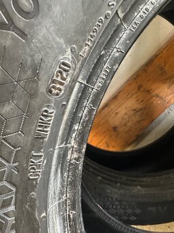 Zimní gumy 215/60 R17 - 3