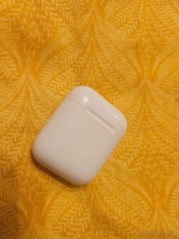Nabíjecí pouzdro na AirPods 1/2 - 3