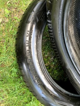 Letni dvě pneu Continental 255/50 R19,dot 22
- 3