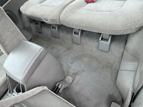 Interiér, plasty a sedačky Nissan Patrol Y61 3dv. - 3