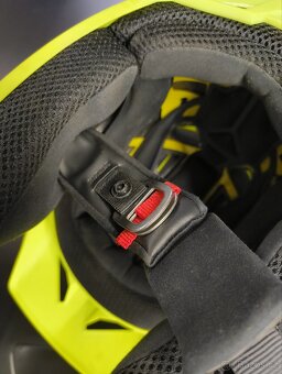 Prodám cyklistickou přilbu Fox Rampage - 3