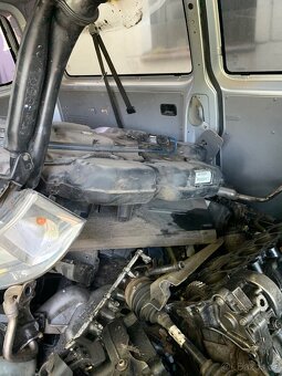 Prodam díly t5 2.5 96kw bnz - 3