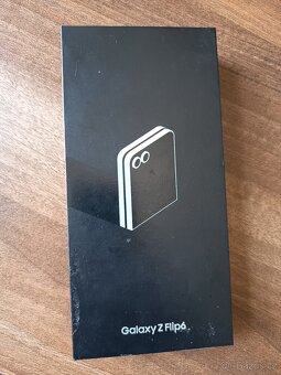 Samsung Z Flip6 12/256 světle modrý, nový - 3