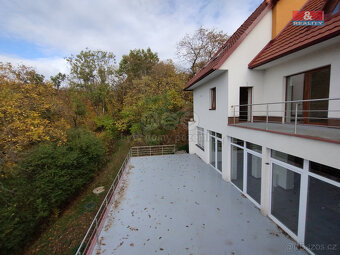 Prodej rodinného domu, 345 m², Klecany - 3