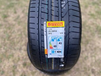 285 35 18 Nové Pirelli - 3