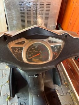 Skútr Romet 717 49ccm - 3