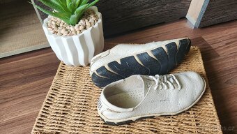 Dámské kožené boty TBS vel. 36 - 3