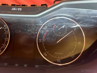 škoda superb 3  budíky - 3