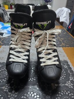 Lední brusle BERGUM - 3