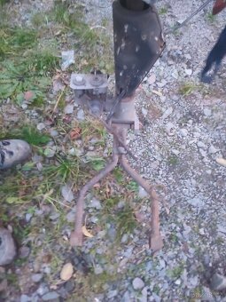 Multicar sloupek - 3