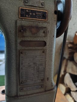 Ševcovský šicí stroj Minerva - 3