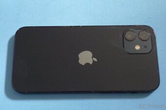 Apple iPhone 12 128GB Baterie 76% - 3