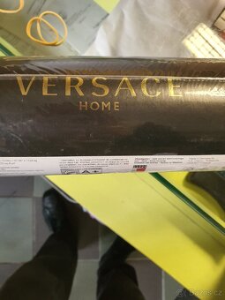 Tapeta fialova versace ...nova ....4 role - 3