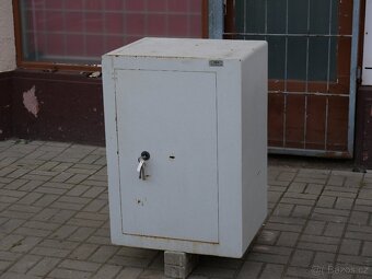Trezor WERTHEIM na dva zámky- pro 2osoby -lze poslat - 3
