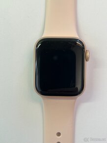 Apple Watch Series 5, 40 mm, pink, hliník - 3