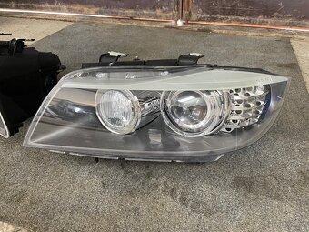 Xenony BMW E90/E91 - 3