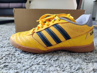 Dětské sálové boty Adidas, vel. 33 - 3