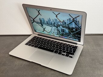 Macbook Air 13'' 2014 / i5 / 4GB / 128GB SSD / DPH - 3