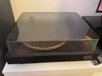 Prodám gramofon JBL Spinner BT černý/zlatý. Stav nového kusu - 3