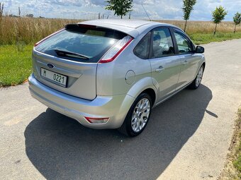 Ford Focus 1.6 74kW servisní kniha bez koroze - 3