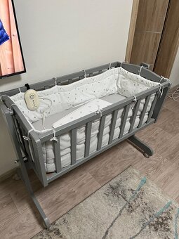 Kolébka s monitorem dechu - 3