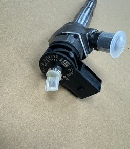 Jednotka vstřikovací  05L130277M Audi VW Skoda - 3