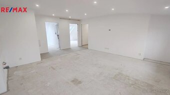 Podkrovní byt 2+kk, 66,9m² - před dokončením - 3