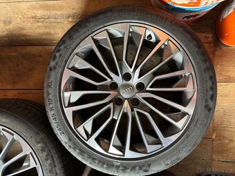 Originál Audi kola 245/45 R19 8.5J ET40 - 3