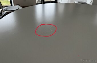 Jídelní stůl kulatý bílý - 3