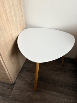 Konferenční stolek - 3